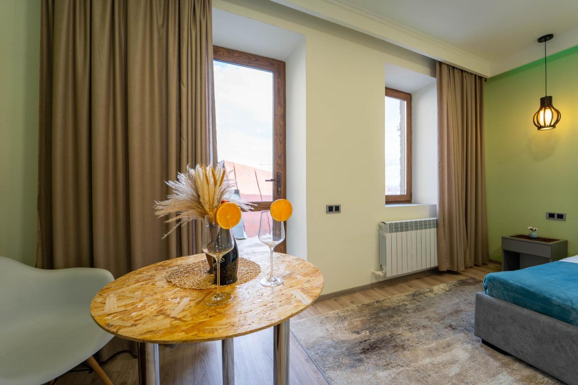 Kumayri Suite Balcony View Gyumri Exterior photo